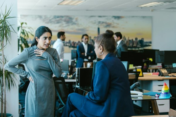 Quelles pratiques de marketing de guérilla sont adaptées aux PME du secteur des arts et spectacles ?