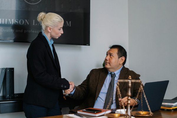 Cabinet d'avocats d'affaires à paris : stratégies et succès